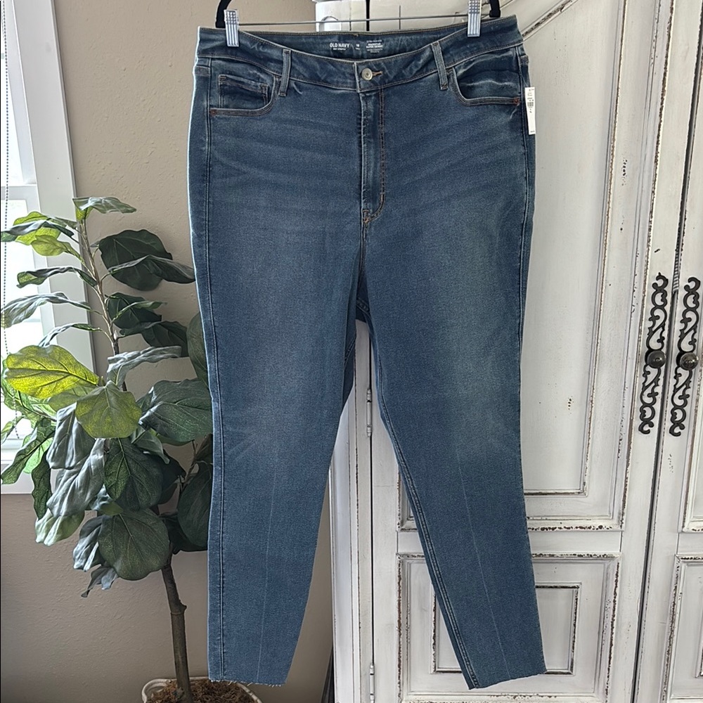 NWT Old Navy 360 Stretch Extra High-Rise Rockstar Super Skinny Size 18 Tall*